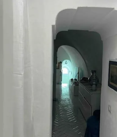 Nana Casa Capri