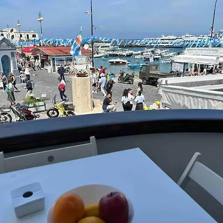 Nana Casa Capri