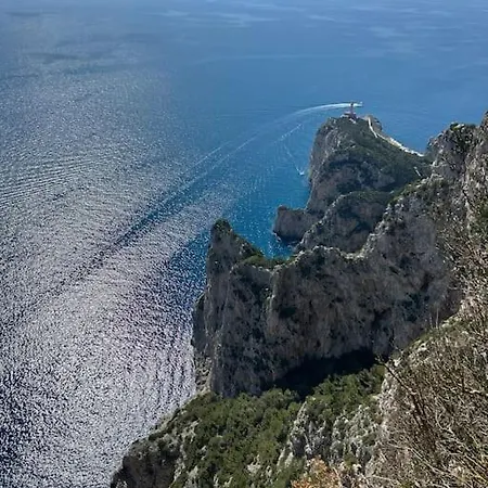 Nana Casa *